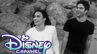 ¿En qué serie de Disney Channel has visto antes a Max Ehrich, el prometido de Demi Lovato?