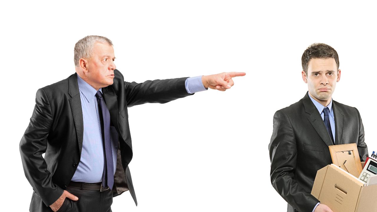 Por qué no es procedente que te despidan por criticar a tu jefe: las reglas a las que debes agarrarte