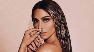 El rompedor ‘look’ de Kim Kardashian con pelo de serpiente que ha hecho explotar las redes