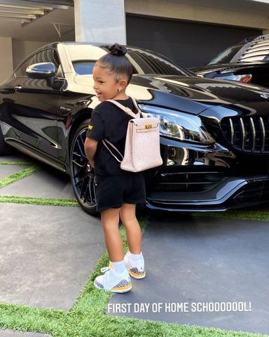 La carísima mochila de cinco cifras que Kylie Jenner le ha regalado a su hija Stormi para el colegio