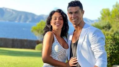 Cristiano Ronaldo y Geogina se muestran felices de volver a vivir en Reino Unido con su familia