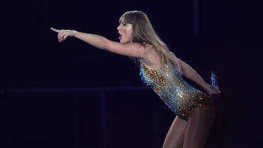Taylor Swift es familiar de una famosa poetisa: ¿Responsable de las letras de sus temazos?