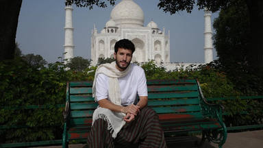 Sebastián Yatra, de vacaciones en la India